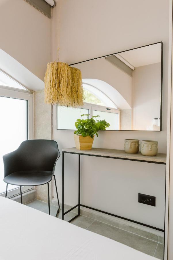 Manolis Loft Apartment, Rhodes Town Rhodes City Exterior photo